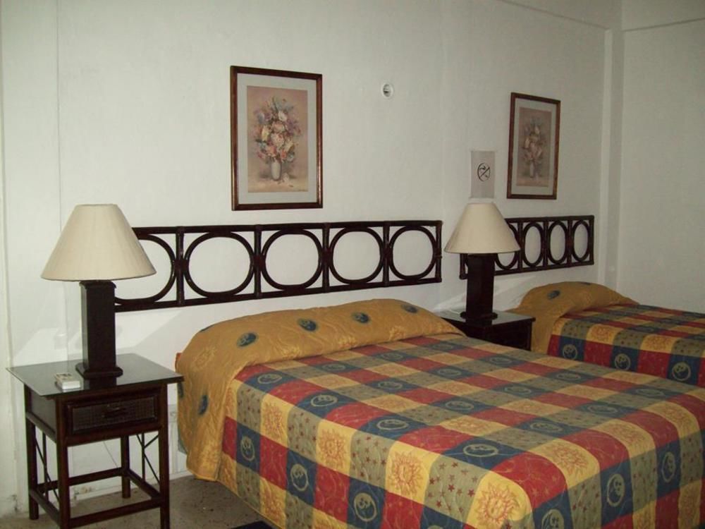 Hotel Suites Le Monde Cancun Exterior photo